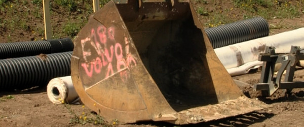 Hochwasserschutz T&uuml;bingen, Baggerschaufel (Quelle: RIK)