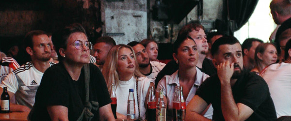G&auml;ste beim Public Viewing (Quelle: RIK)